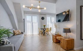 Apartament w sercu Wrocławia, garaż, 5min do Rynku